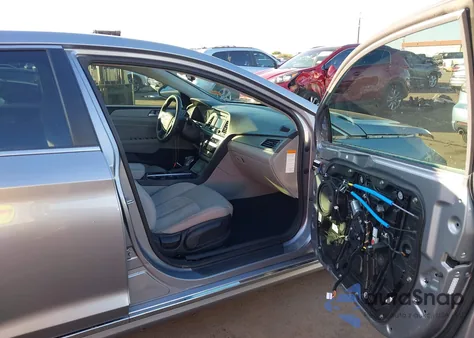 2016 Hyundai Sonata Hybrid Se из США, поврежденный, VIN KMHE24L18GA041780